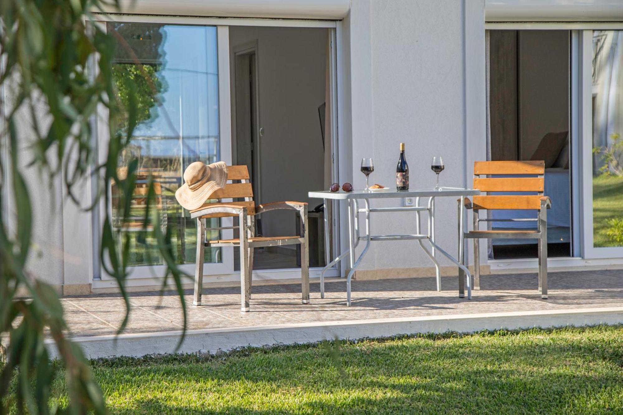 Sami Beach Hotel Esterno foto